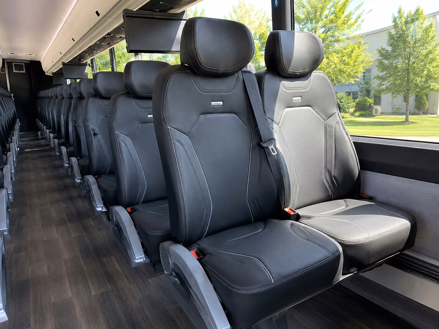 manhattan venue shuttle buses for ceremonies and receptions