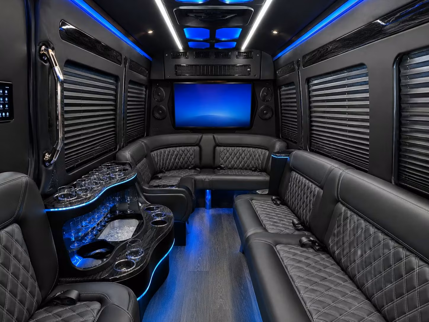 sports fan bus rentals to madison square garden yankee stadium more